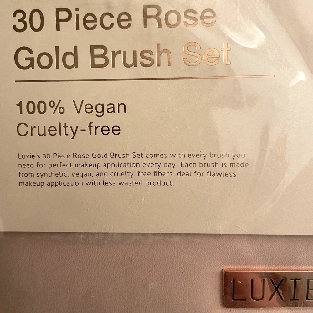 LUXIE | ✨Rose Gold✨ | 30-Piece Brush Set + Case (Brand New!) 💕 - Picture 6 of 11